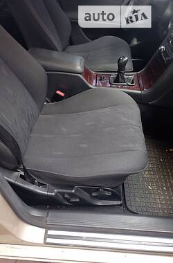 Седан Mercedes-Benz E-Class 2000 в Дніпрі