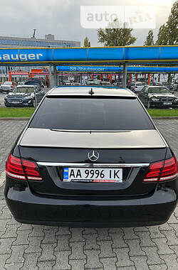 Седан Mercedes-Benz E-Class 2013 в Киеве