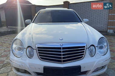 Седан Mercedes-Benz E-Class 2008 в 