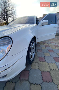 Седан Mercedes-Benz E-Class 2008 в 