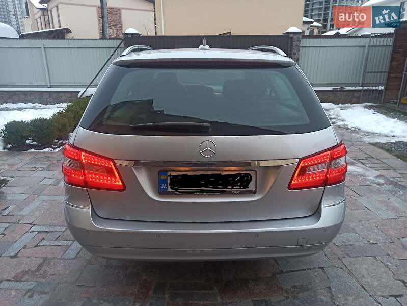 Универсал Mercedes-Benz E-Class 2011 в Киеве