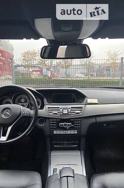 Седан Mercedes-Benz E-Class 2013 в Луцьку