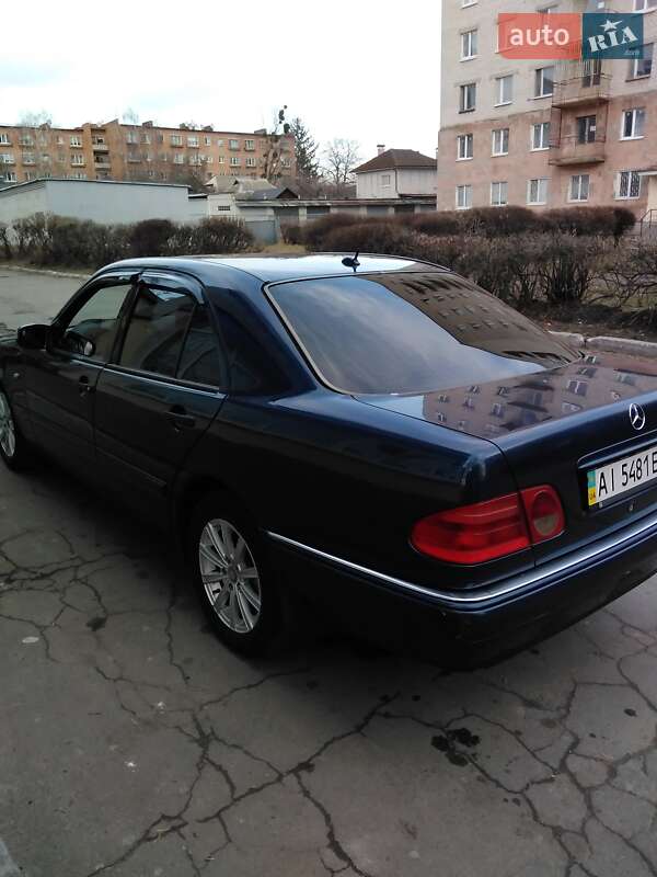 Седан Mercedes-Benz E-Class 1998 в Белой Церкви