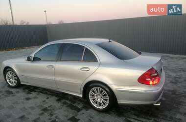 Седан Mercedes-Benz E-Class 2004 в Николаеве