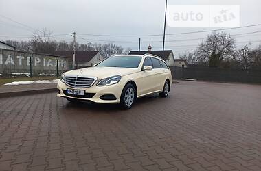 Универсал Mercedes-Benz E-Class 2013 в Житомире