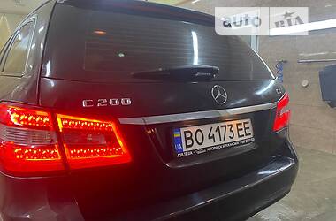 Універсал Mercedes-Benz E-Class 2010 в Покровську