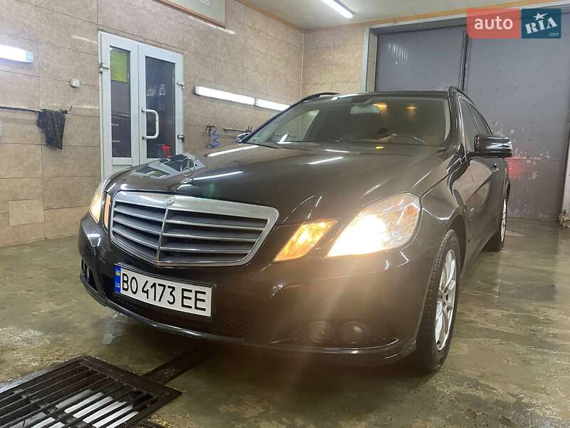 Mercedes-Benz E-Class 2010