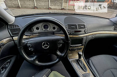 Седан Mercedes-Benz E-Class 2006 в Львове