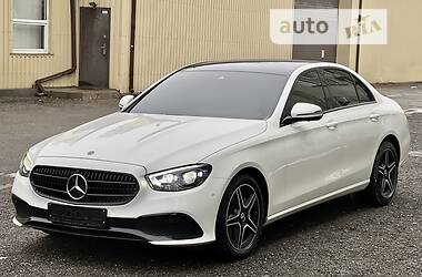 Седан Mercedes-Benz E-Class 2021 в 
