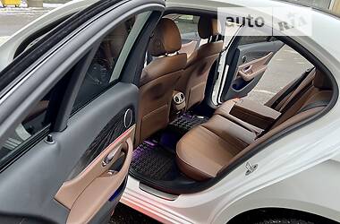 Седан Mercedes-Benz E-Class 2021 в 