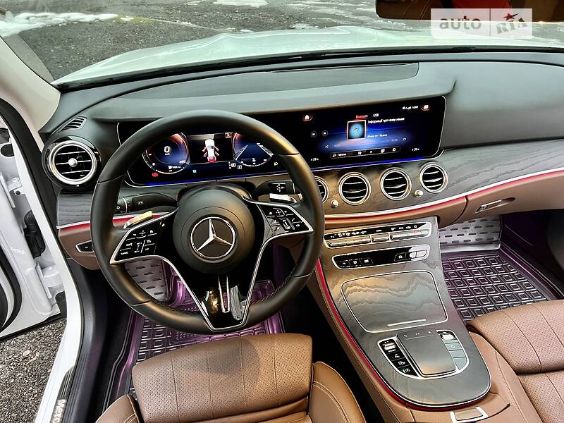Седан Mercedes-Benz E-Class 2021 в Києві