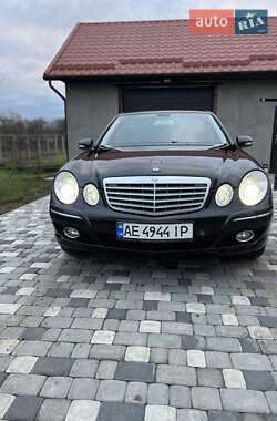 Седан Mercedes-Benz E-Class 2008 в Днепре