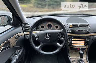 Седан Mercedes-Benz E-Class 2008 в Нетешине