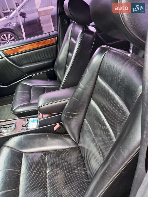 Седан Mercedes-Benz E-Class 1995 в Шептицькому