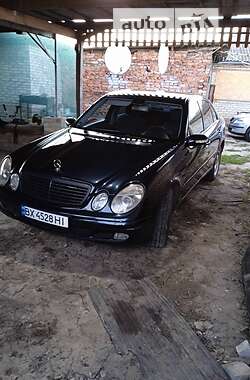 Седан Mercedes-Benz E-Class 2002 в Дергачах