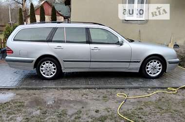 Универсал Mercedes-Benz E-Class 2001 в 