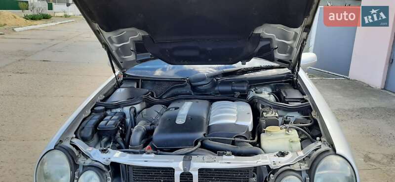 Седан Mercedes-Benz E-Class 2002 в Измаиле фото 4 Седан Mercedes-Benz E-Class 2002 в Измаиле
