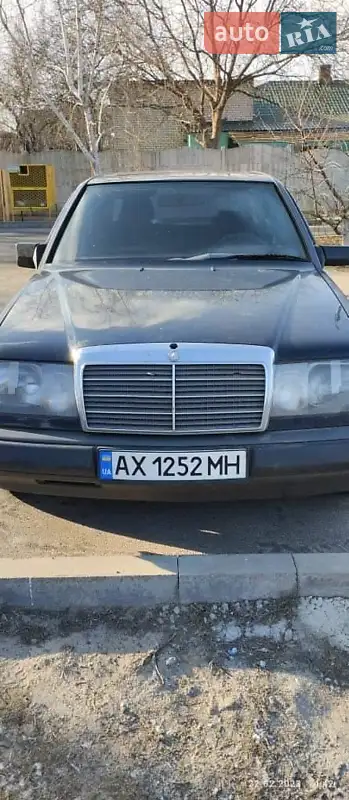 Седан Mercedes-Benz E-Class 1988 в 