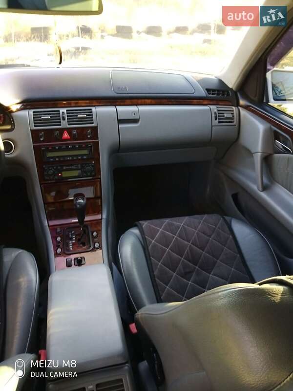 Седан Mercedes-Benz E-Class 1998 в Белгороде-Днестровском