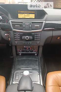 Седан Mercedes-Benz E-Class 2011 в 