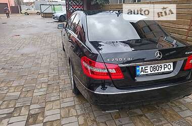 Седан Mercedes-Benz E-Class 2011 в 