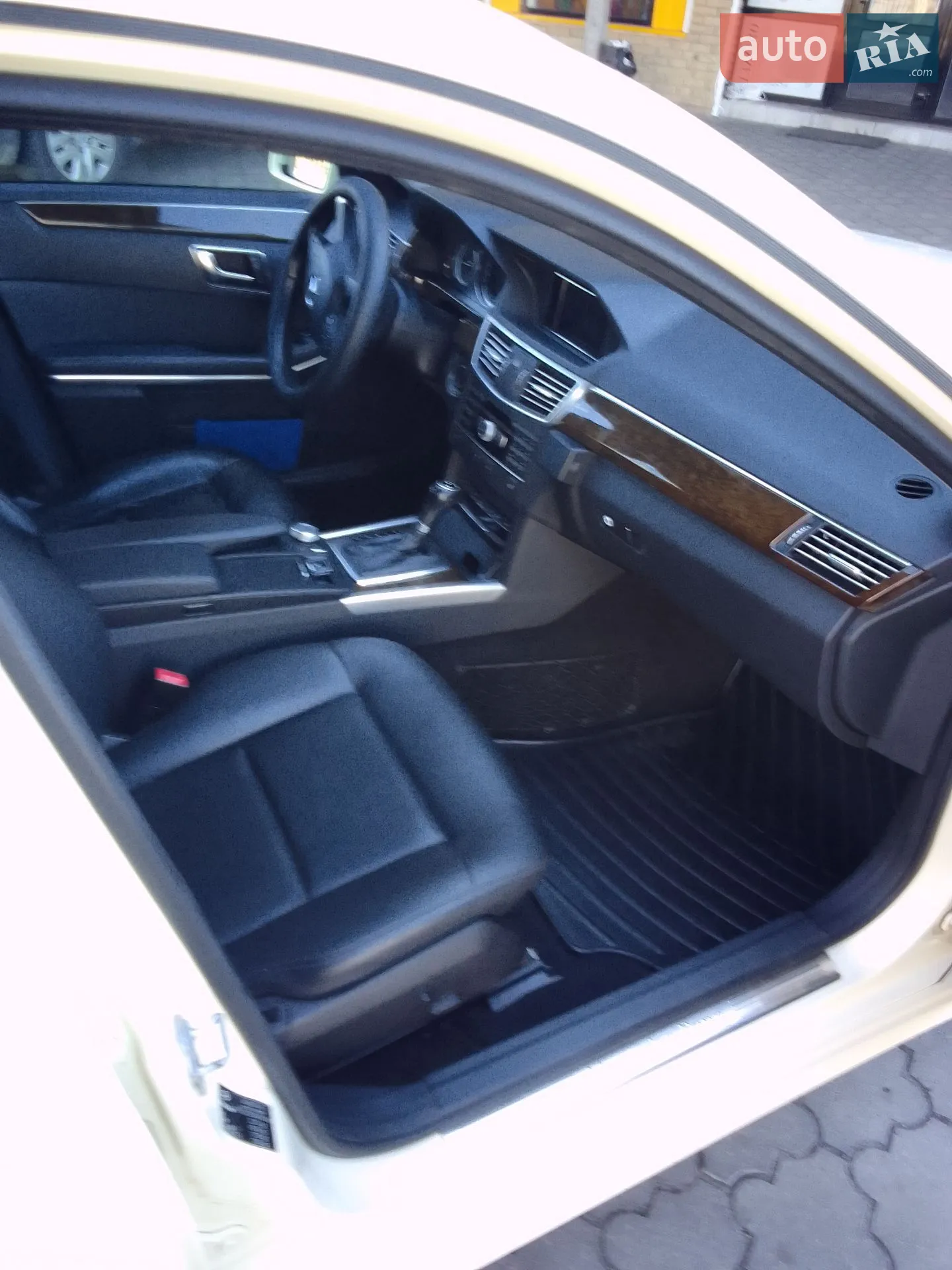2011 Mercedes-Benz E-klasse - мініатюра 12