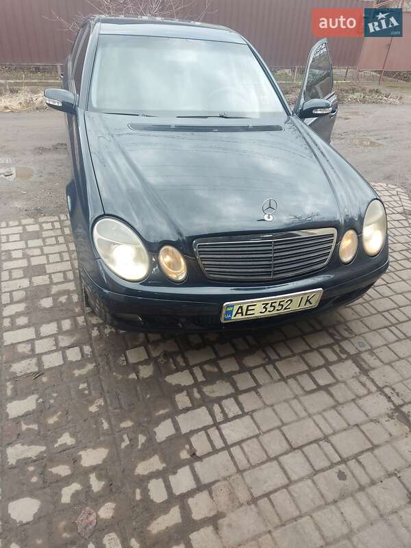 Седан Mercedes-Benz E-Class 2003 в Кривом Роге