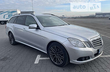 Универсал Mercedes-Benz E-Class 2011 в 