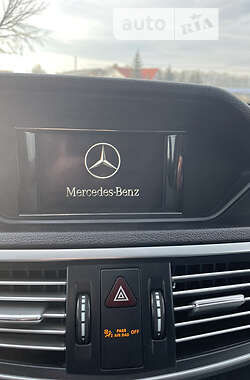 Универсал Mercedes-Benz E-Class 2011 в 