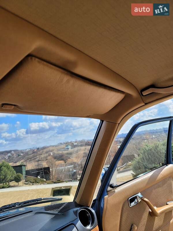 Седан Mercedes-Benz E-Class 1984 в Києві