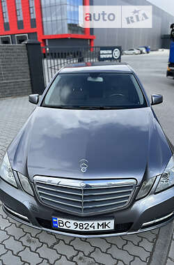 Седан Mercedes-Benz E-Class 2012 в 