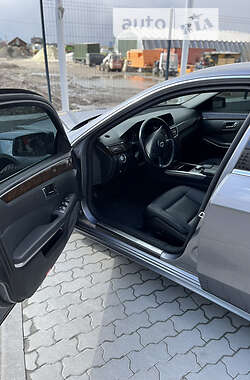 Седан Mercedes-Benz E-Class 2012 в 
