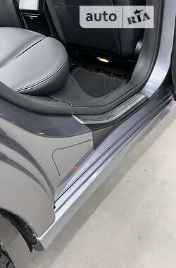 Седан Mercedes-Benz E-Class 2012 в 