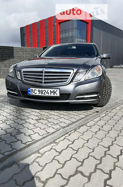 Седан Mercedes-Benz E-Class 2012 в 