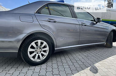 Седан Mercedes-Benz E-Class 2012 в 