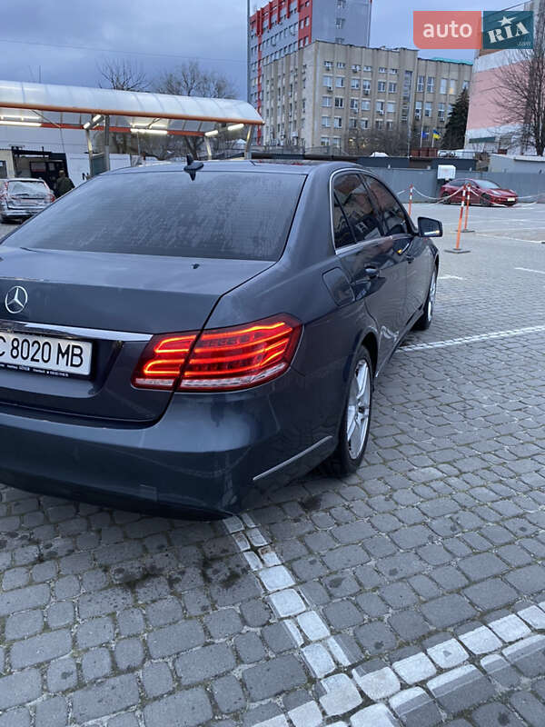 Седан Mercedes-Benz E-Class 2014 в Львове