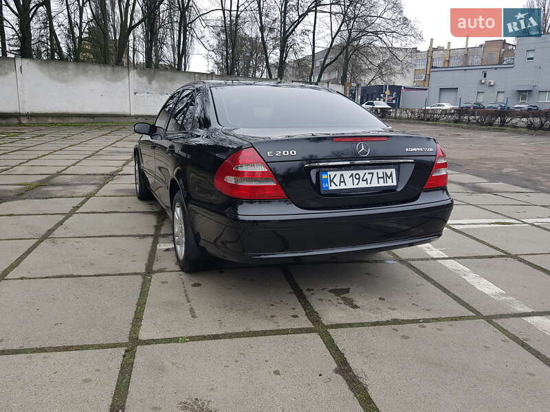 Седан Mercedes-Benz E-Class 2005 в Киеве