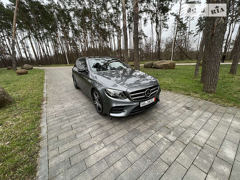 Универсал Mercedes-Benz E-Class 2018 в Житомире