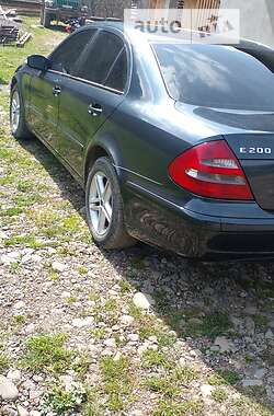 Седан Mercedes-Benz E-Class 2003 в Межгорье