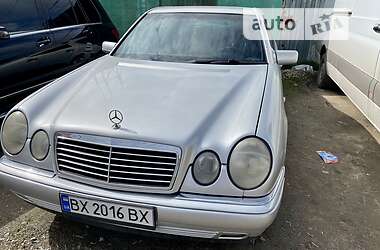 Седан Mercedes-Benz E-Class 1996 в Хмельницькому