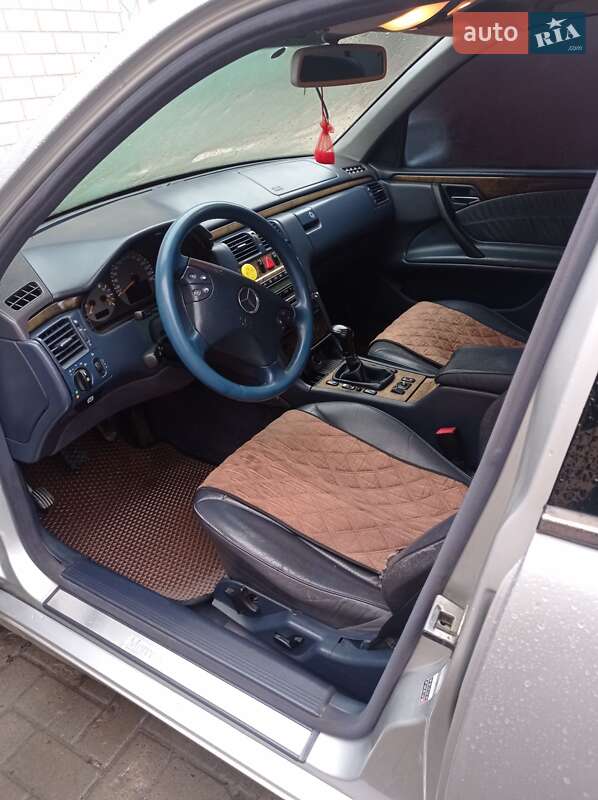 Седан Mercedes-Benz E-Class 1999 в Чорткове
