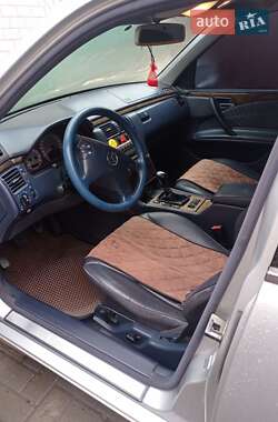 Седан Mercedes-Benz E-Class 1999 в 