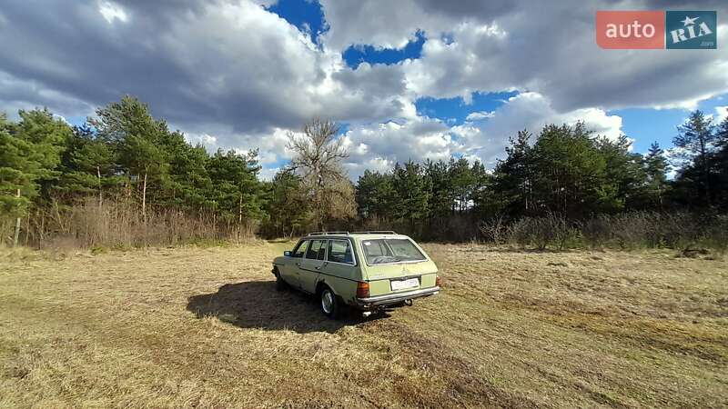 Универсал Mercedes-Benz E-Class 1979 в Черновцах фото 3 Универсал Mercedes-Benz E-Class 1979 в Черновцах