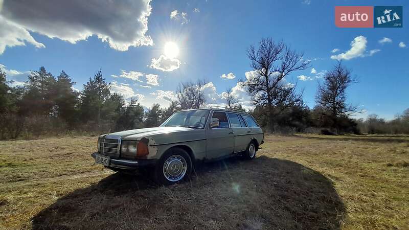Универсал Mercedes-Benz E-Class 1979 в Черновцах фото 7 Универсал Mercedes-Benz E-Class 1979 в Черновцах