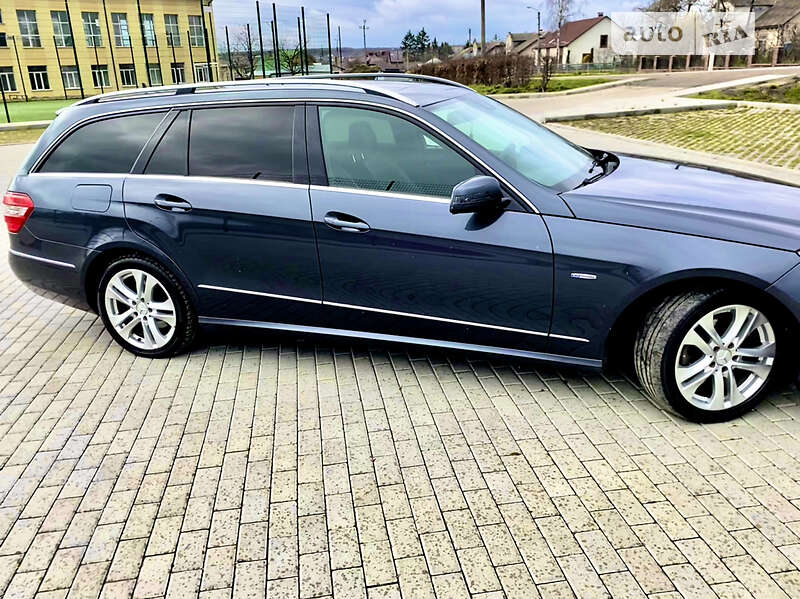 Універсал Mercedes-Benz E-Class 2010 в Бучачі