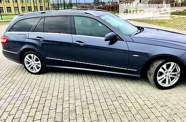 Универсал Mercedes-Benz E-Class 2010 в 