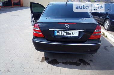 Седан Mercedes-Benz E-Class 2004 в Одессе