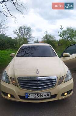 Седан Mercedes-Benz E-Class 2010 в 