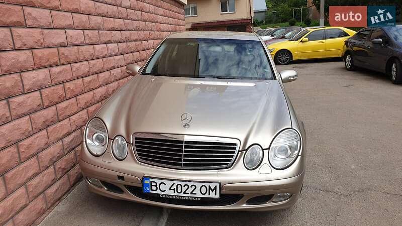 Mercedes-Benz E-Class 2002