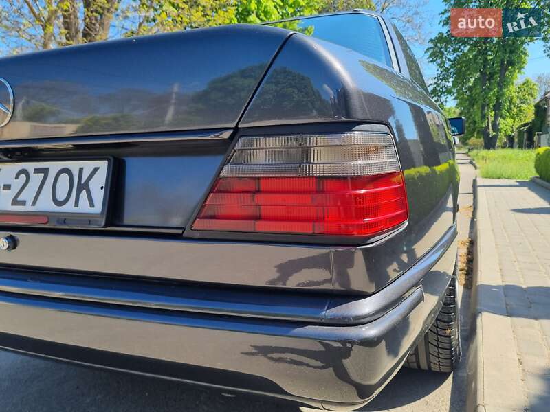 Седан Mercedes-Benz E-Class 1989 в Одессе фото 11 Седан Mercedes-Benz E-Class 1989 в Одессе